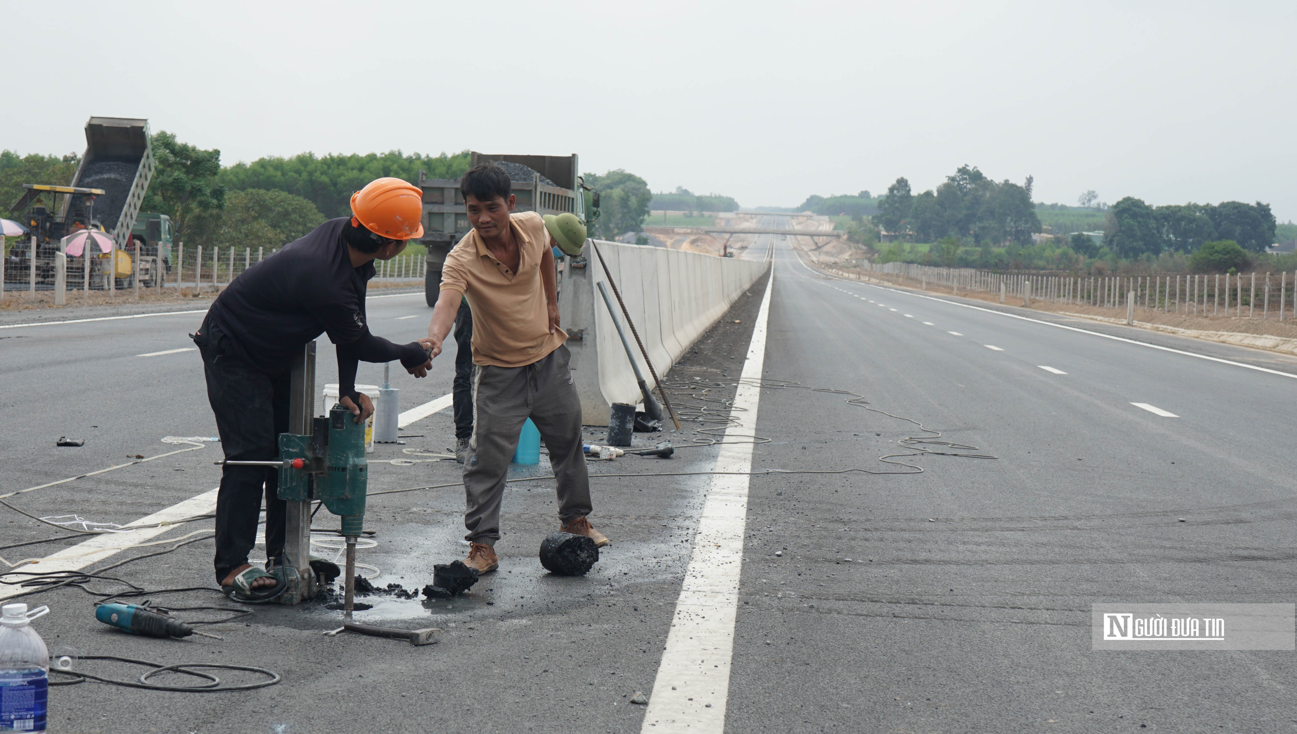 Dân sinh - Hình ảnh cao tốc Phan Thiết – Dầu Giây trước ngày thông xe 30/4 (Hình 3).