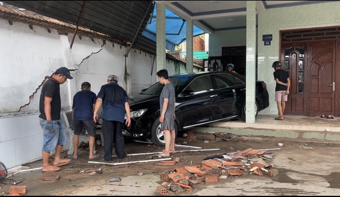 Dân sinh - Đồng Nai: Lũ quét chưa từng có ở Nhơn Trạch, nhiều nơi tan hoang (Hình 4).