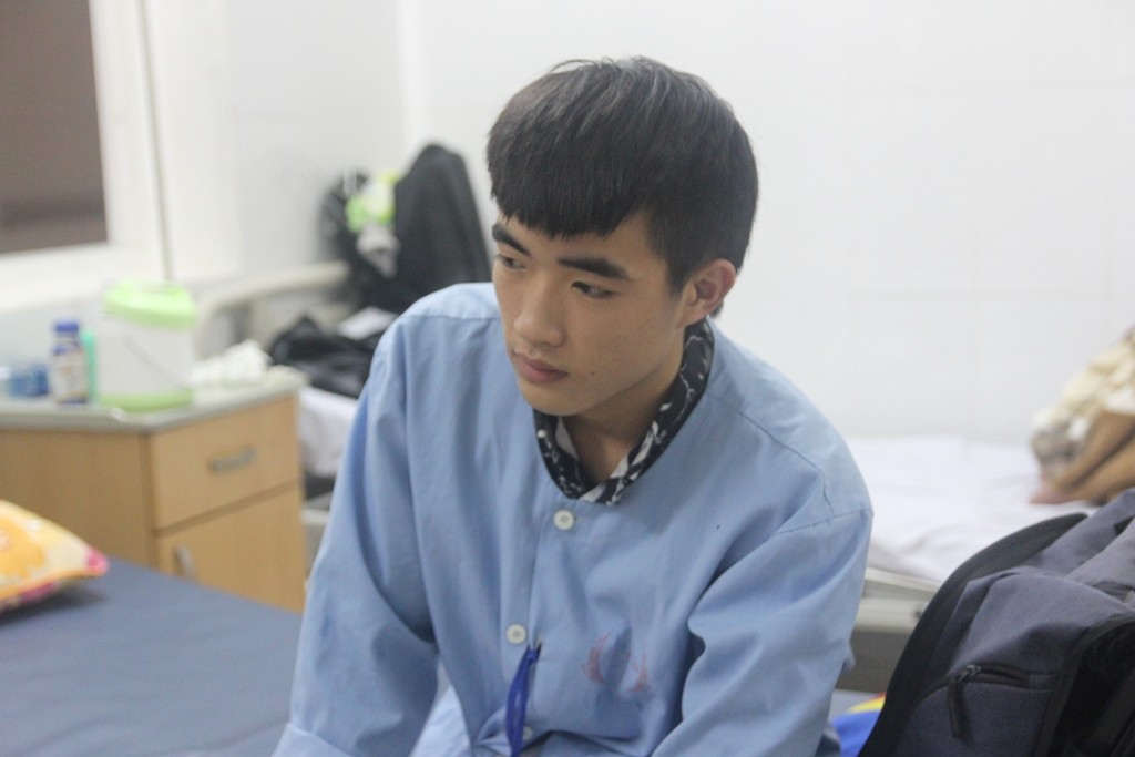 Xã hội - Giấc mơ dở dang của nam sinh phải bỏ học chăm mẹ và anh tai nạn (Hình 2).