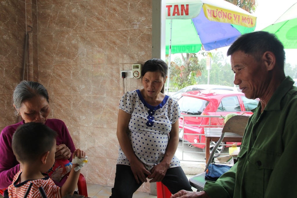 Bé 3 tuổi bị cha dượng đánh: Tâm sự xót xa của người mẹ