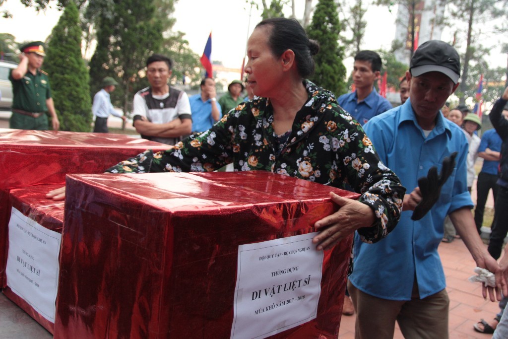 Máu đào của các liệt sĩ đã tô thắm màu cờ Tổ quốc, xây đắp tình hữu nghị đặc biệt giữa 2 nước Việt Nam – Lào.