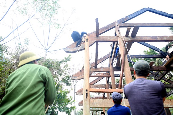 Tin nhanh - Nghệ An: Bản làng chung tay di dời nhà để đón Tết, tránh nguy cơ lũ quét (Hình 4).