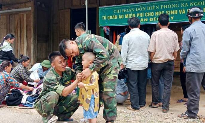 Tin nhanh - Tủ quần áo miễn phí “ai cần đến lấy” ở nơi xa xôi nhất xứ Nghệ (Hình 2).