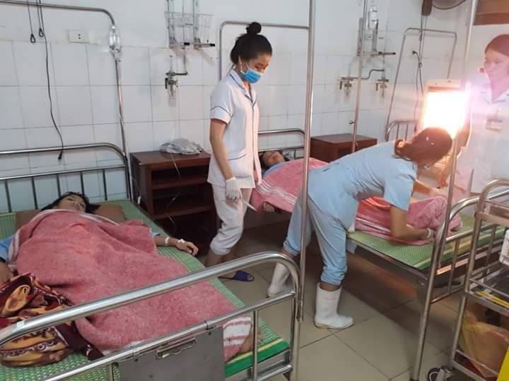 Sức khỏe - Sét đánh khiến 5 em học sinh cấp cứu