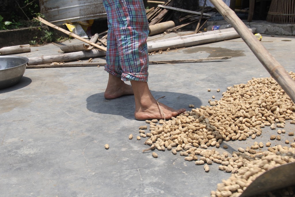 Hồ sơ điều tra - Đôi chân gầy của người mẹ đi tìm công lý cho con tàn tật bị hiếp dâm (Hình 3).