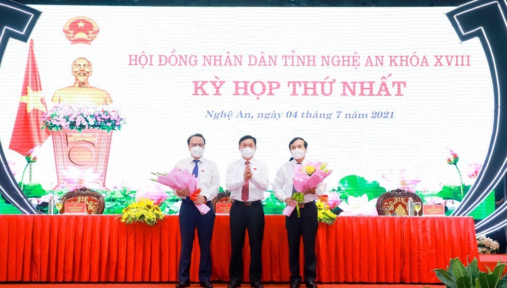 Sự kiện - Bí thư Tỉnh ủy Nghệ An được bầu giữ chức Chủ tịch HĐND tỉnh khóa XVIII