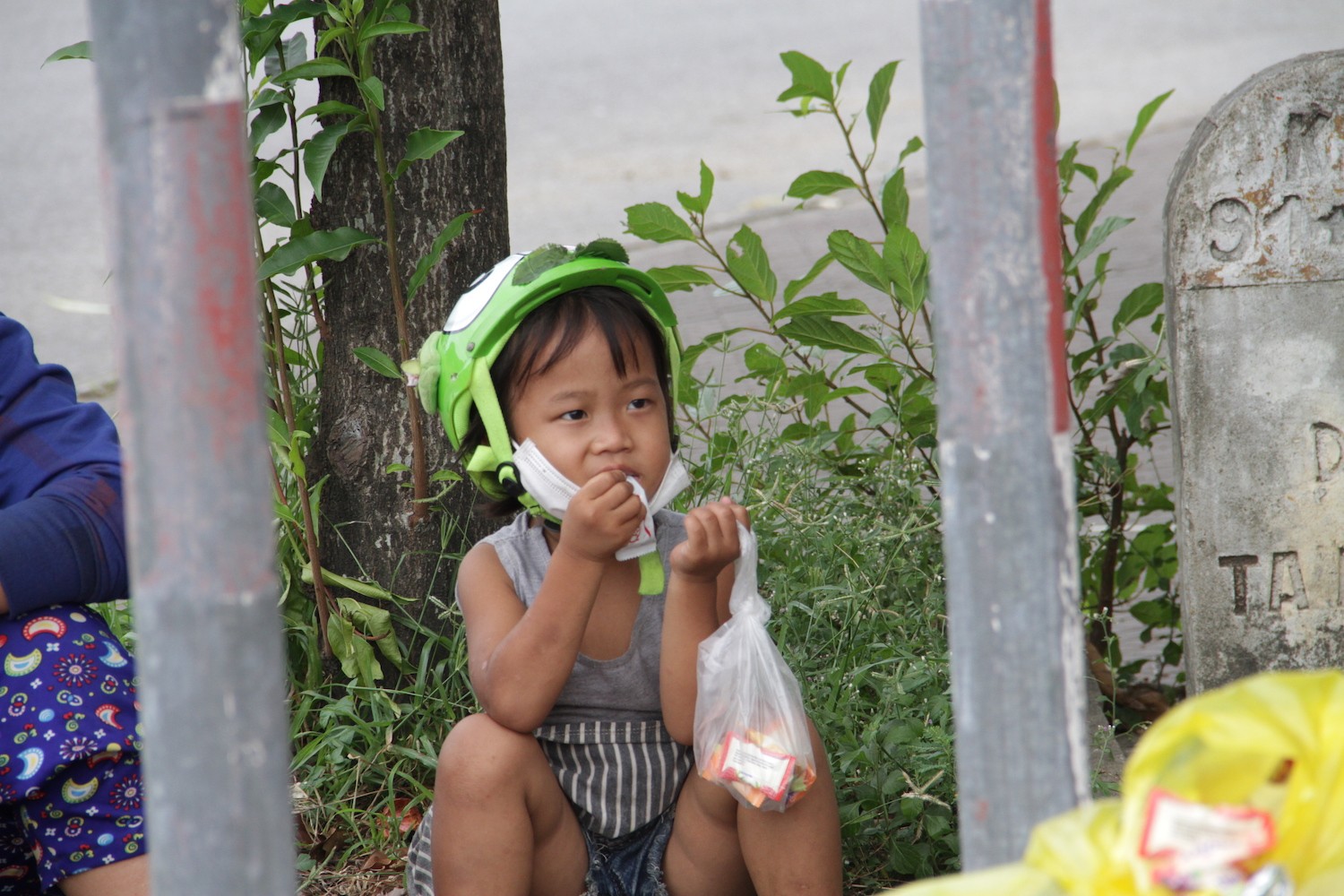 Dân sinh - Xót xa bé 7 tháng theo cha mẹ đi xe máy nghìn km để 'trốn' dịch (Hình 3).