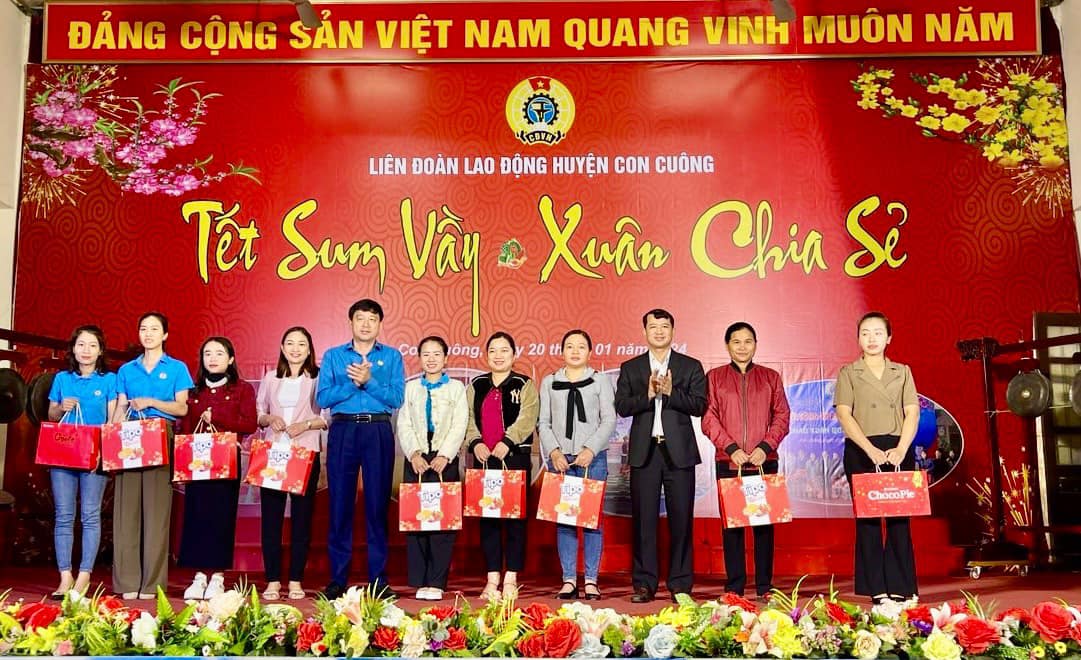 Dân sinh - Nghệ An: Hơn 135 tỷ đồng ủng hộ 'Tết vì người nghèo - Xuân Giáp Thìn'