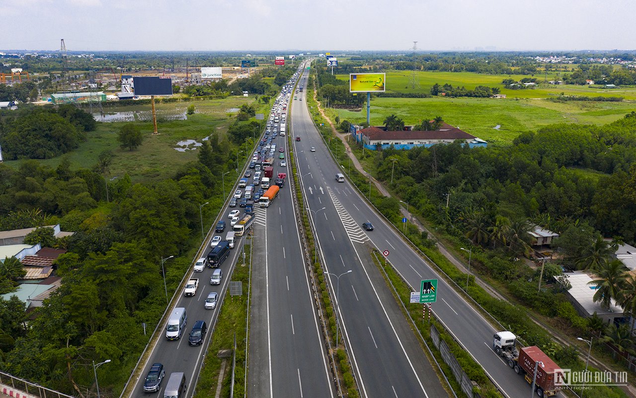 Dân sinh - Cao tốc Tp.HCM - Long Thành - Dầu Giây ùn tắc sau 3 ngày vận hành thu phí không dừng (Hình 5).