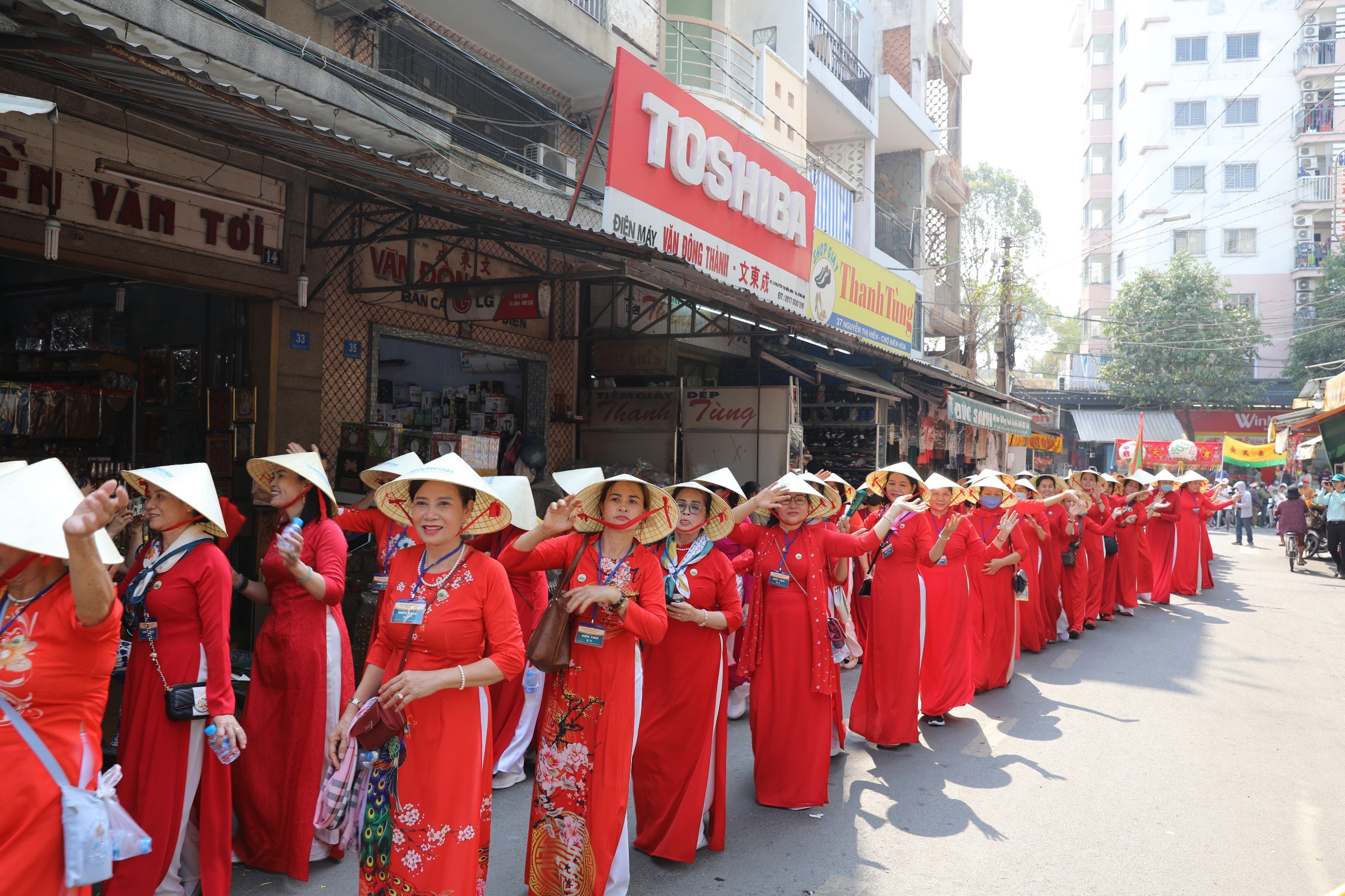 Văn hoá - Đồng Nai: Độc đáo Lễ nghinh thần trên sông và đường phố Biên Hoà  (Hình 11).