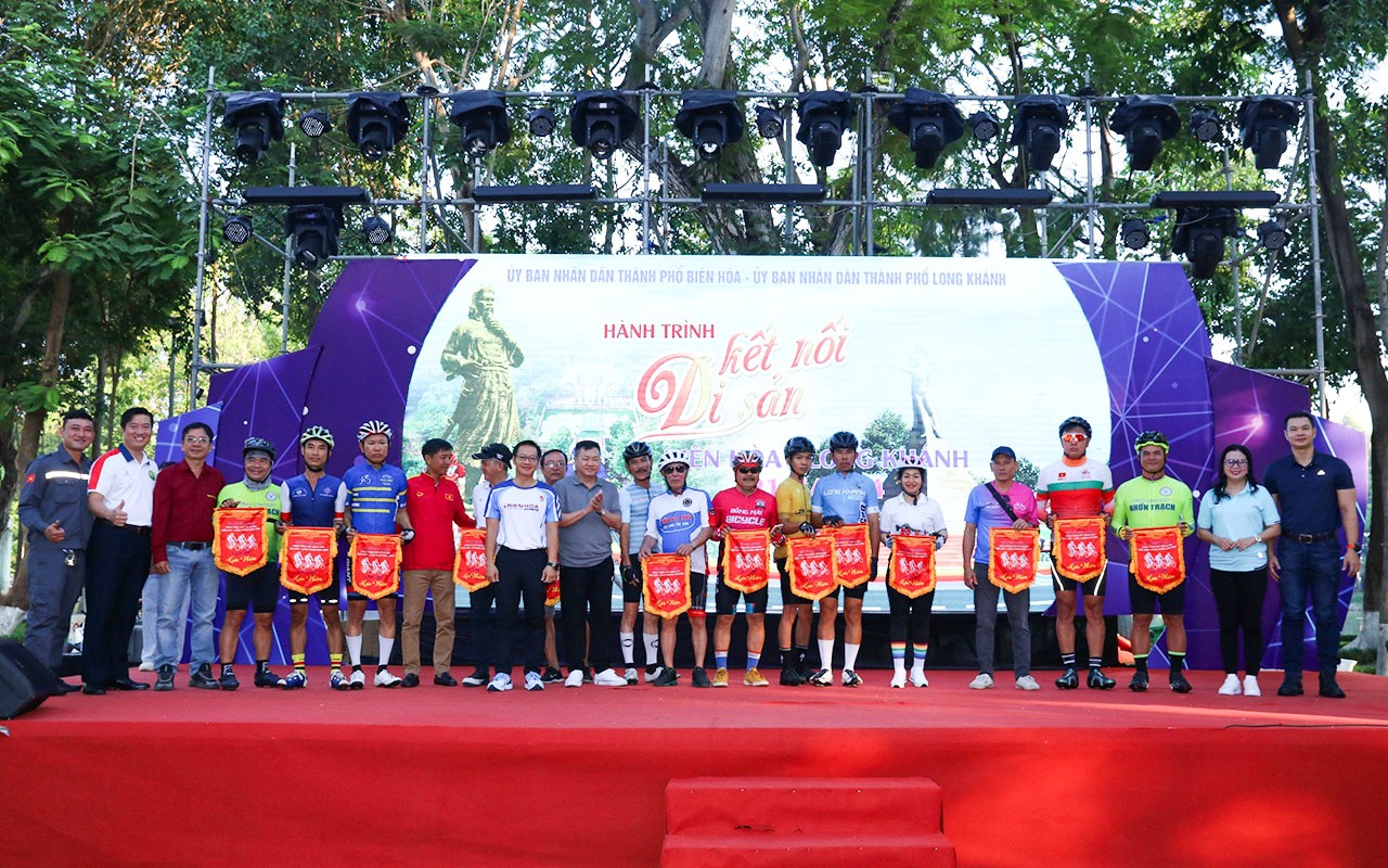 Văn hoá - Đồng Nai tổ chức giải đua xe đạp “Hành trình kết nối di sản Biên Hòa - Long Khánh”  (Hình 7).