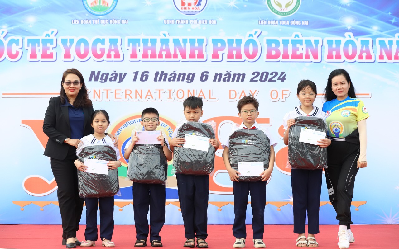 Dân sinh - Đồng Nai:  Sôi nổi ngày Quốc tế Yoga thành phố Biên Hòa năm 2024 (Hình 3).