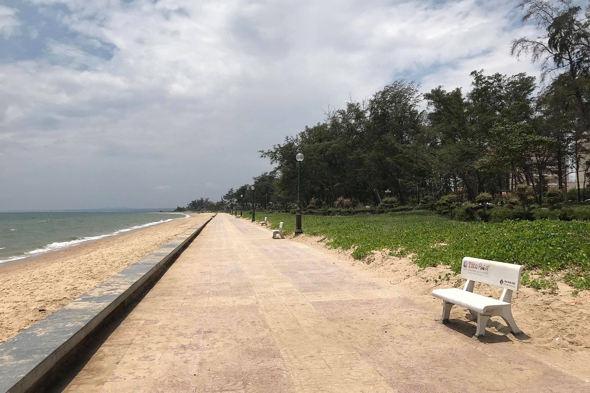 An ninh - H&igrave;nh sự - Điều tra nguy&ecirc;n nh&acirc;n một người đ&agrave;n &ocirc;ng tử vong bất thường tại b&atilde;i biển