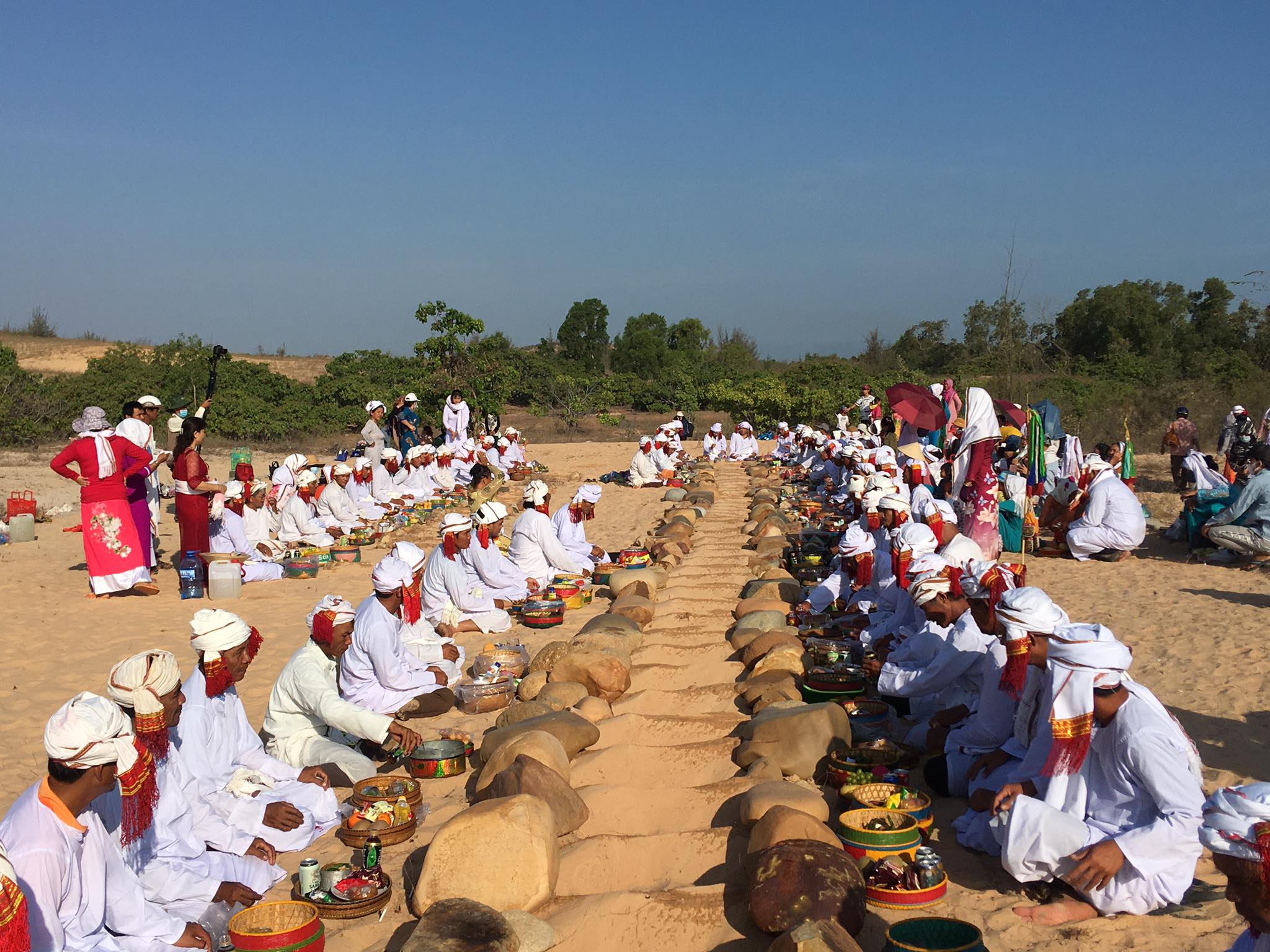 Văn hoá - Tết Ramưwan lễ hội văn hóa đặc sắc của người Chăm ở Bình Thuận (Hình 3).