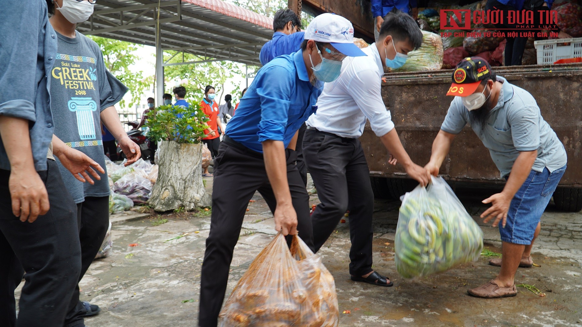Dân sinh - “Chuyến xe yêu thương” đến với người dân vùng dịch Bình Thuận (Hình 8).