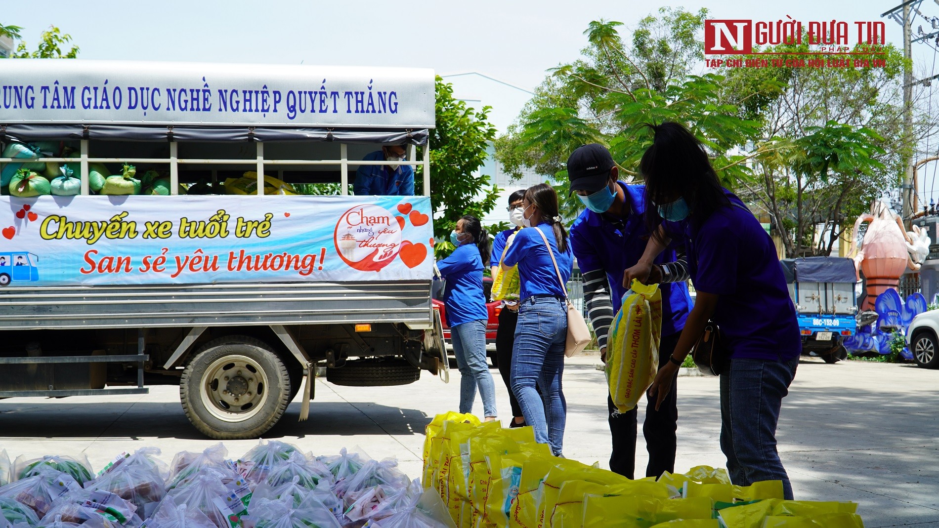 Dân sinh - Bình Thuận: San sẻ yêu thương với người xa xứ giữa đại dịch (Hình 2).