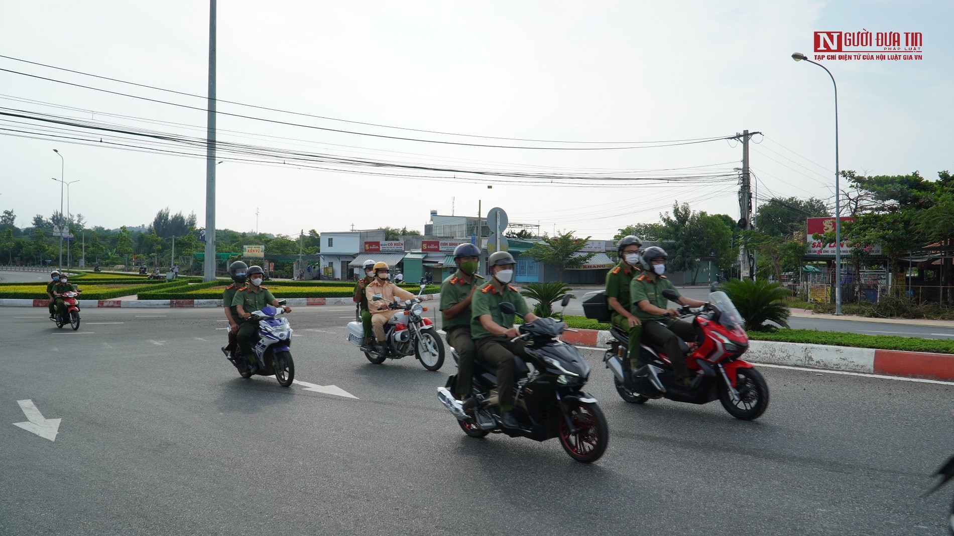 Sự kiện - Công an Tp.Phan Thiết ra quân tuần tra, kiểm soát phòng chống dịch Covid-19 (Hình 3).