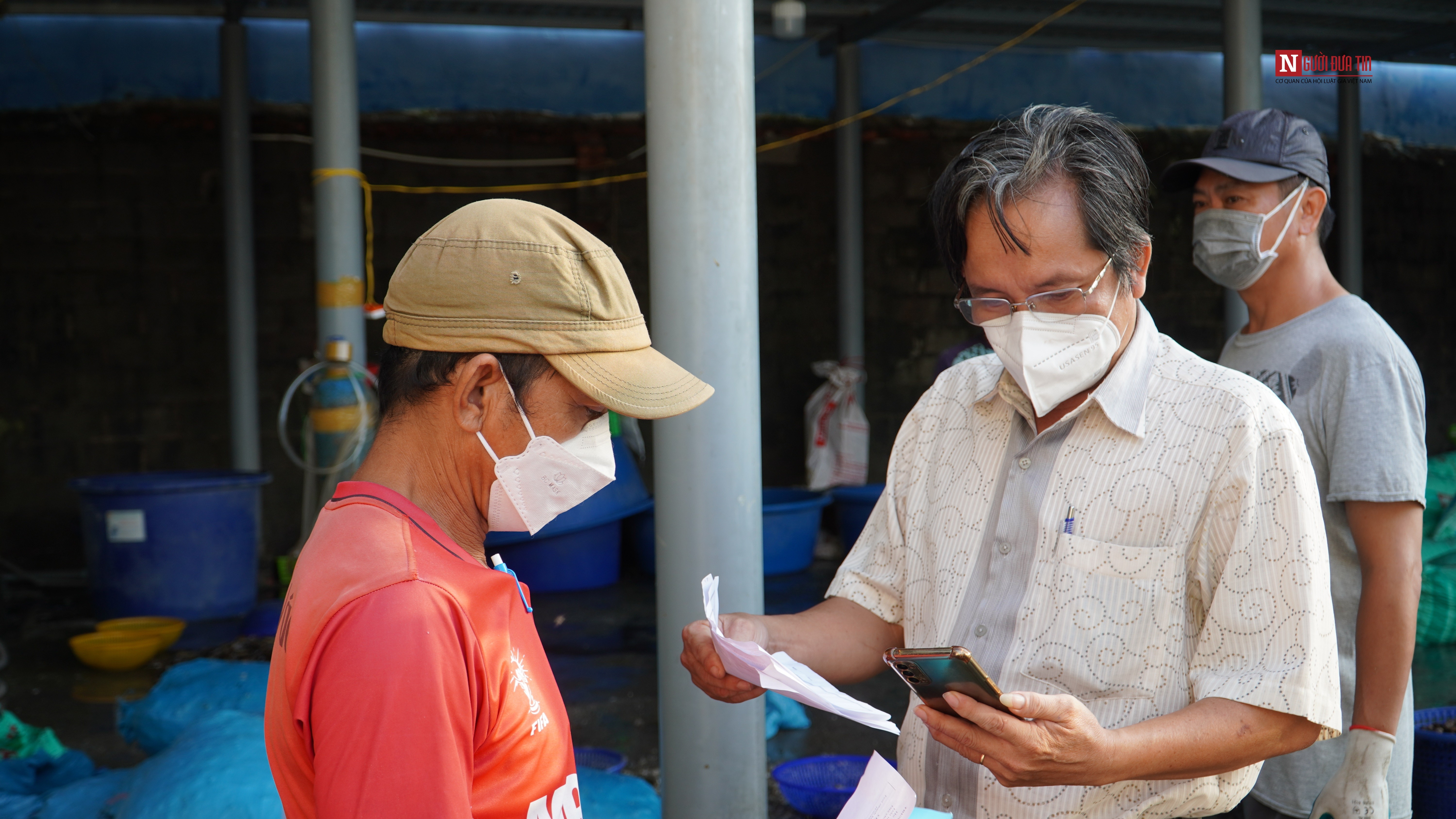 Dân sinh - Bình Thuận: Xử lý và cho dừng hoạt động một số cơ sở chế biến hải sản khu vực Nam Cảng Phan Thiết (Hình 7).