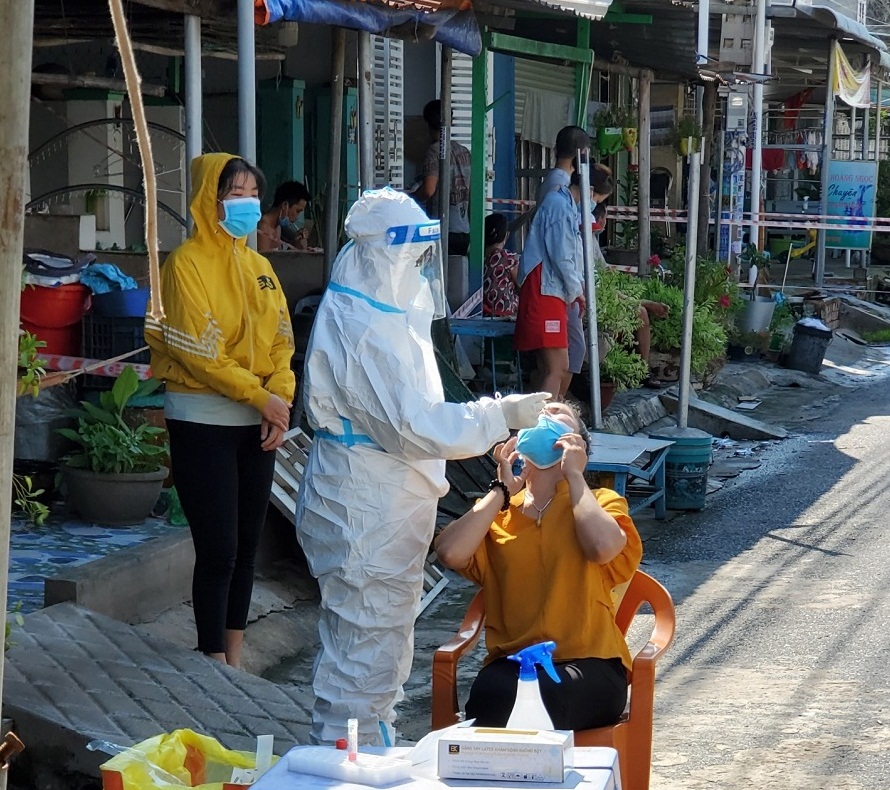 Sự kiện - Bình Thuận: Khẩn tìm người đến ngân hàng vì có ca nghi nhiễm