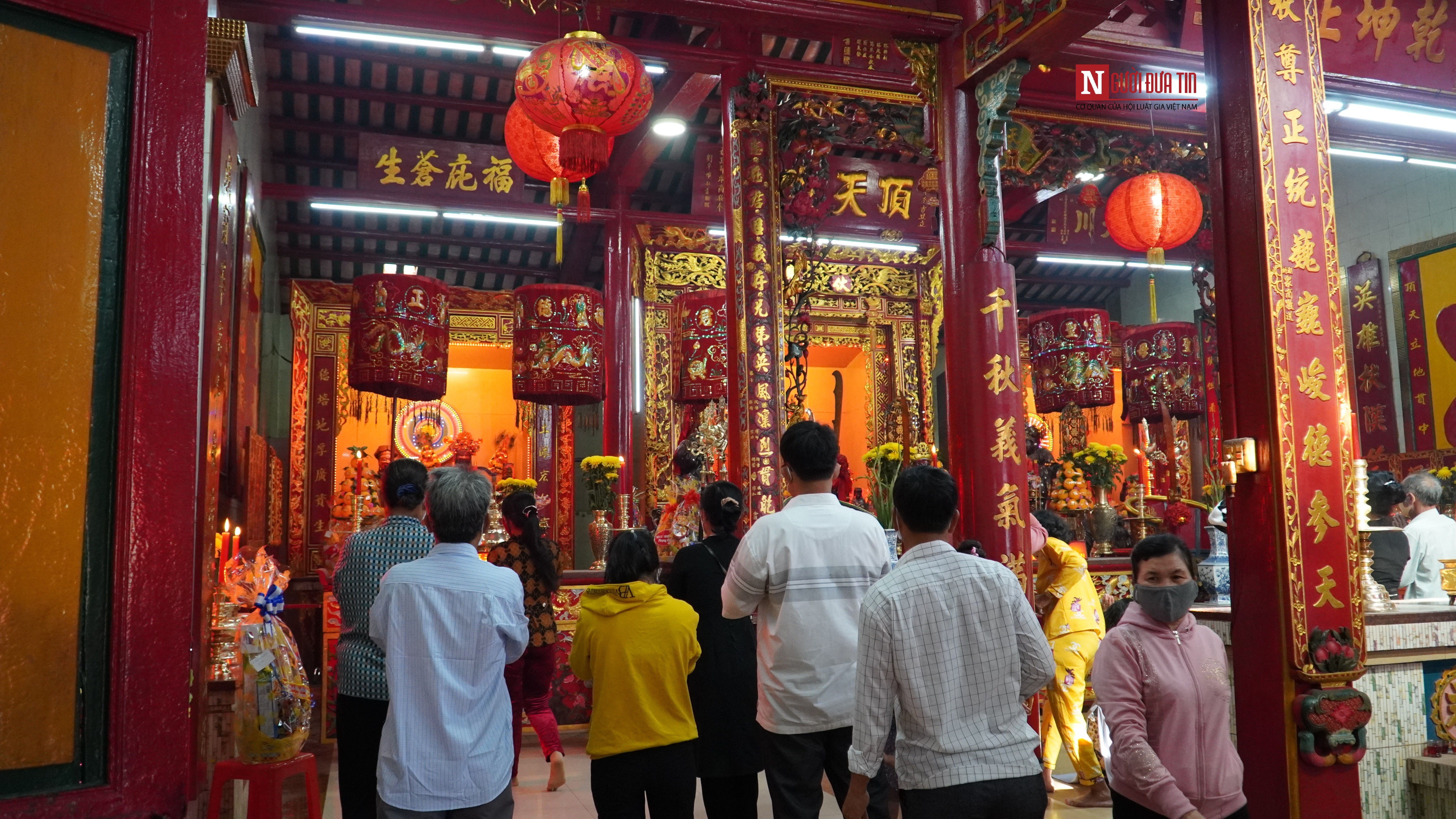 Dân sinh - Hàng ngàn người dân Bình Thuận đi lễ chùa cầu năm mới bình an (Hình 7).
