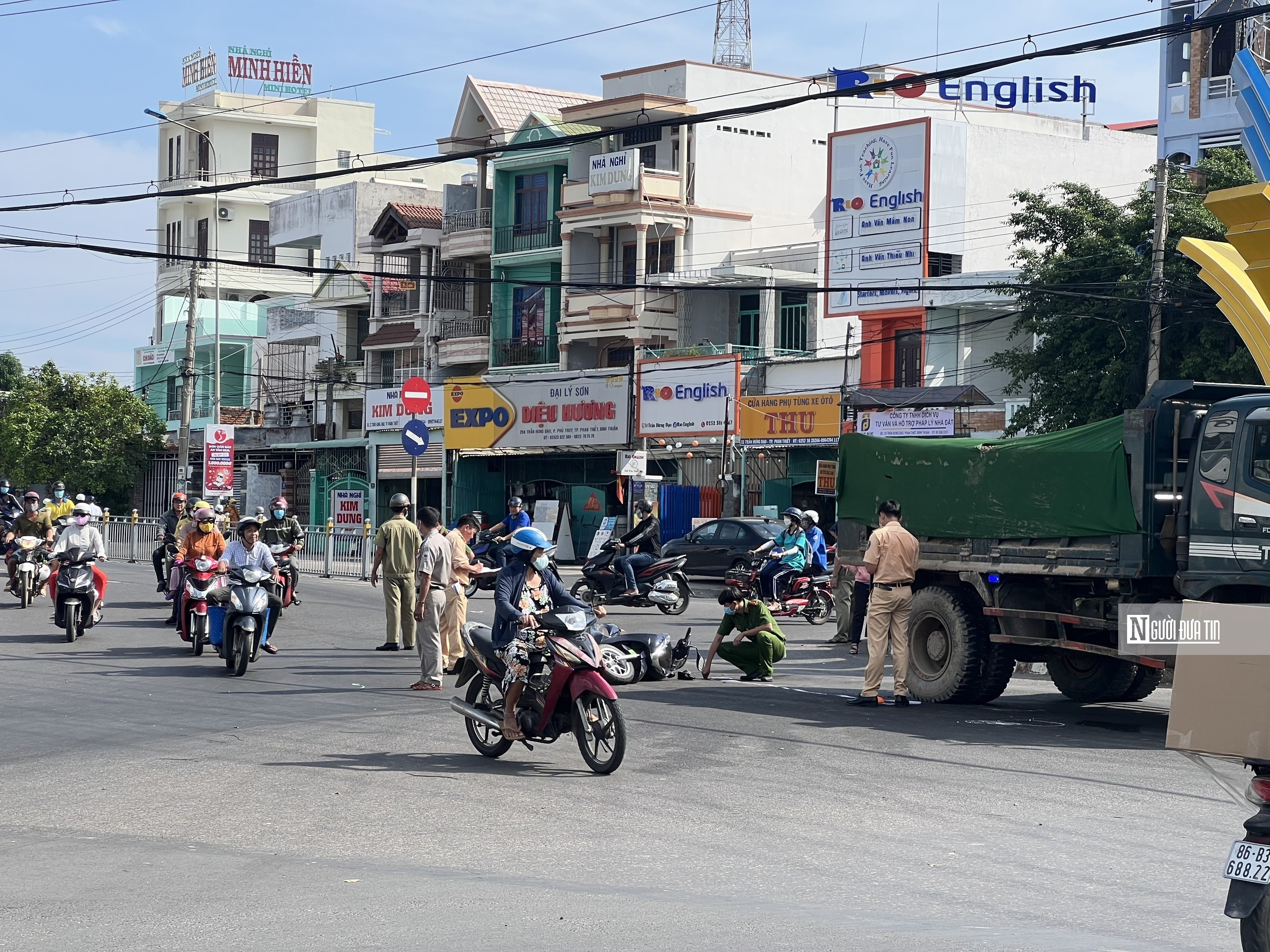 Dân sinh - Bình Thuận: Xe ben va chạm với xe máy, một phụ nữ tử vong