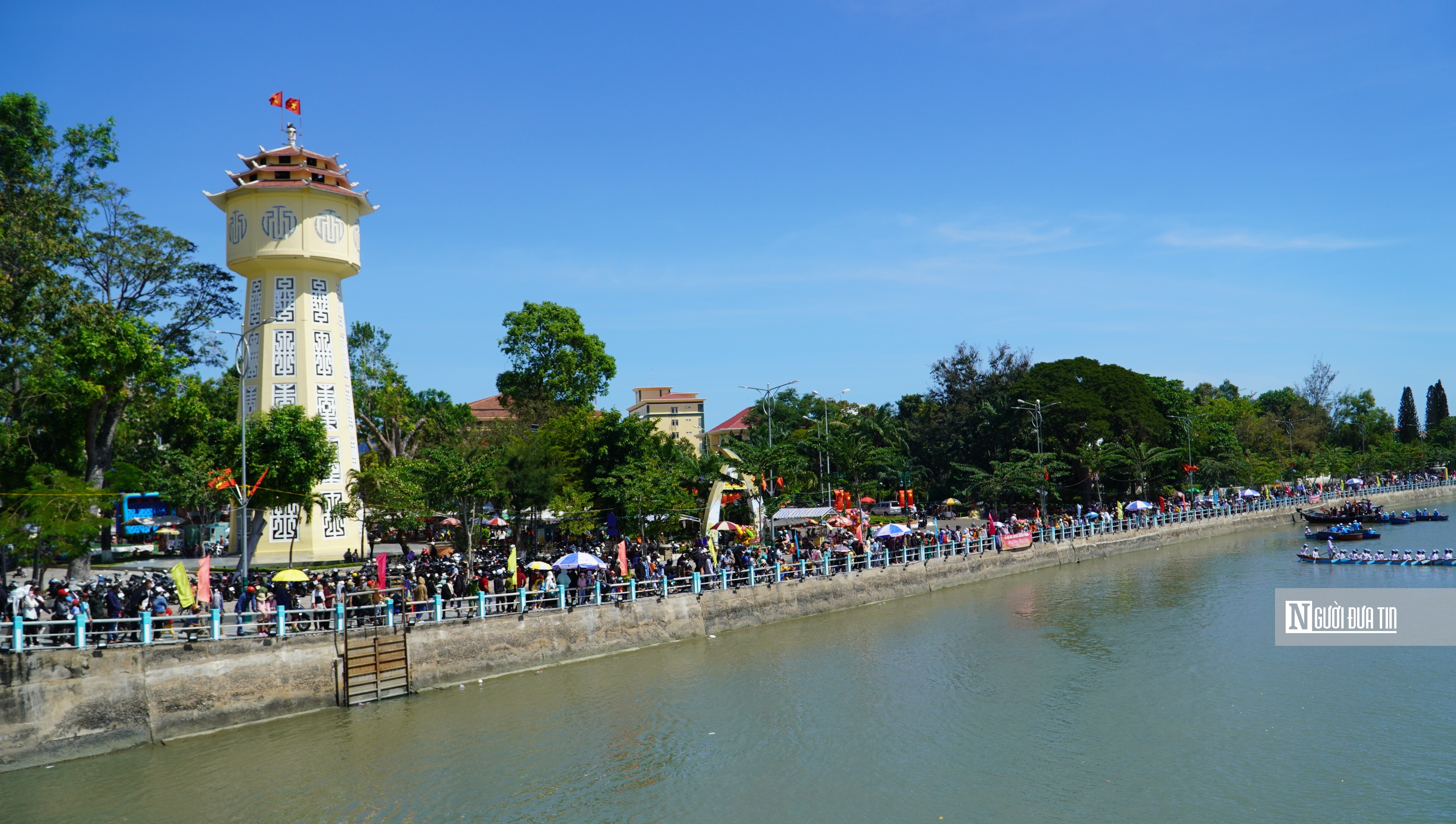 Văn hoá - Bình Thuận: Tưng bừng Lễ hội đua thuyền mừng xuân Quý Mão (Hình 10).