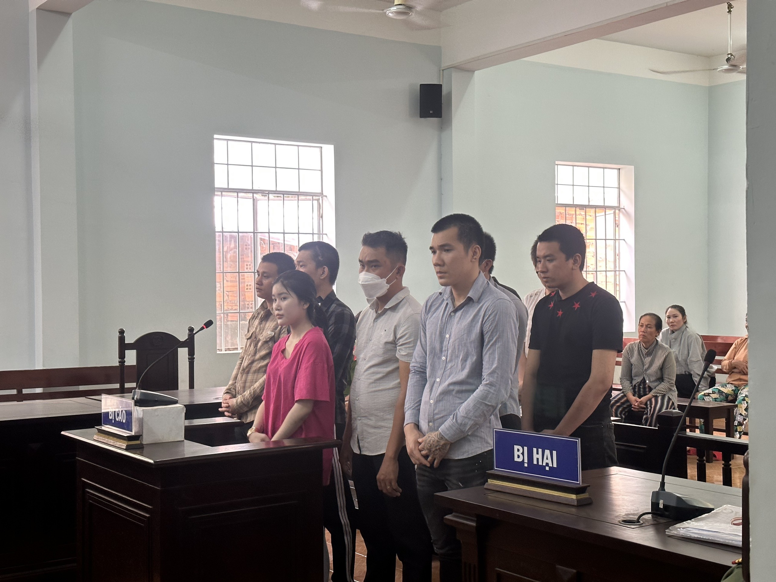 Hồ sơ điều tra - Bình Thuận: Nam thanh nữ tú thuê phòng mở tiệc “bay lắc”, lãnh án tù