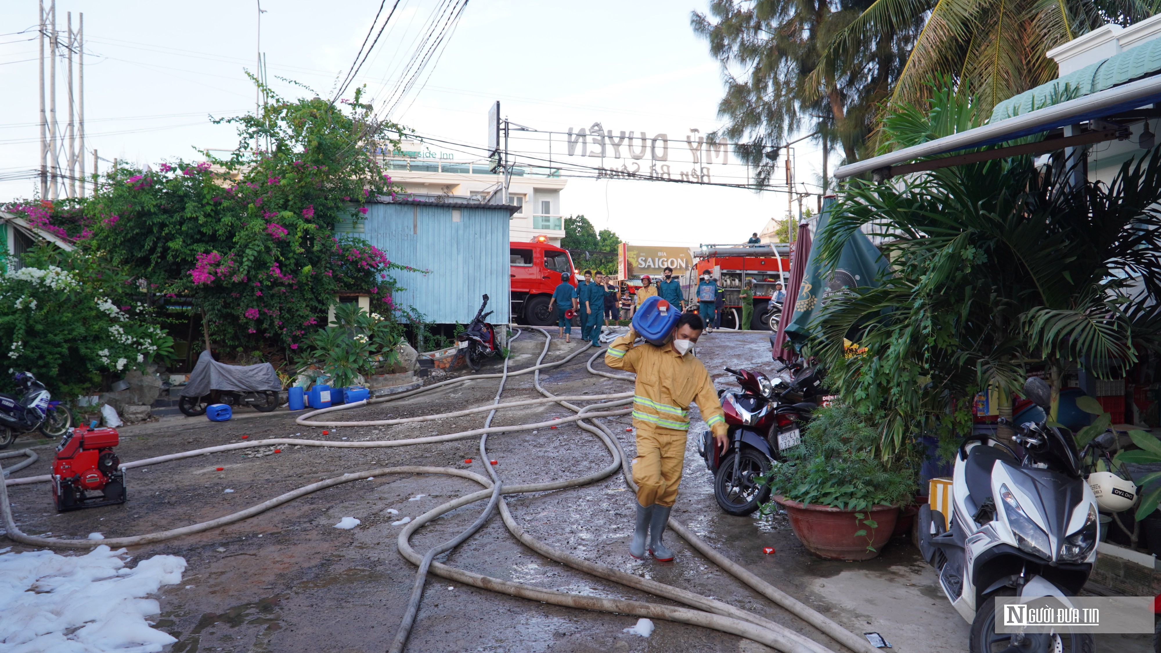 Dân sinh - Nguyên nhân ban đầu vụ cháy xưởng đóng tàu ở Tp.Phan Thiết? (Hình 2).