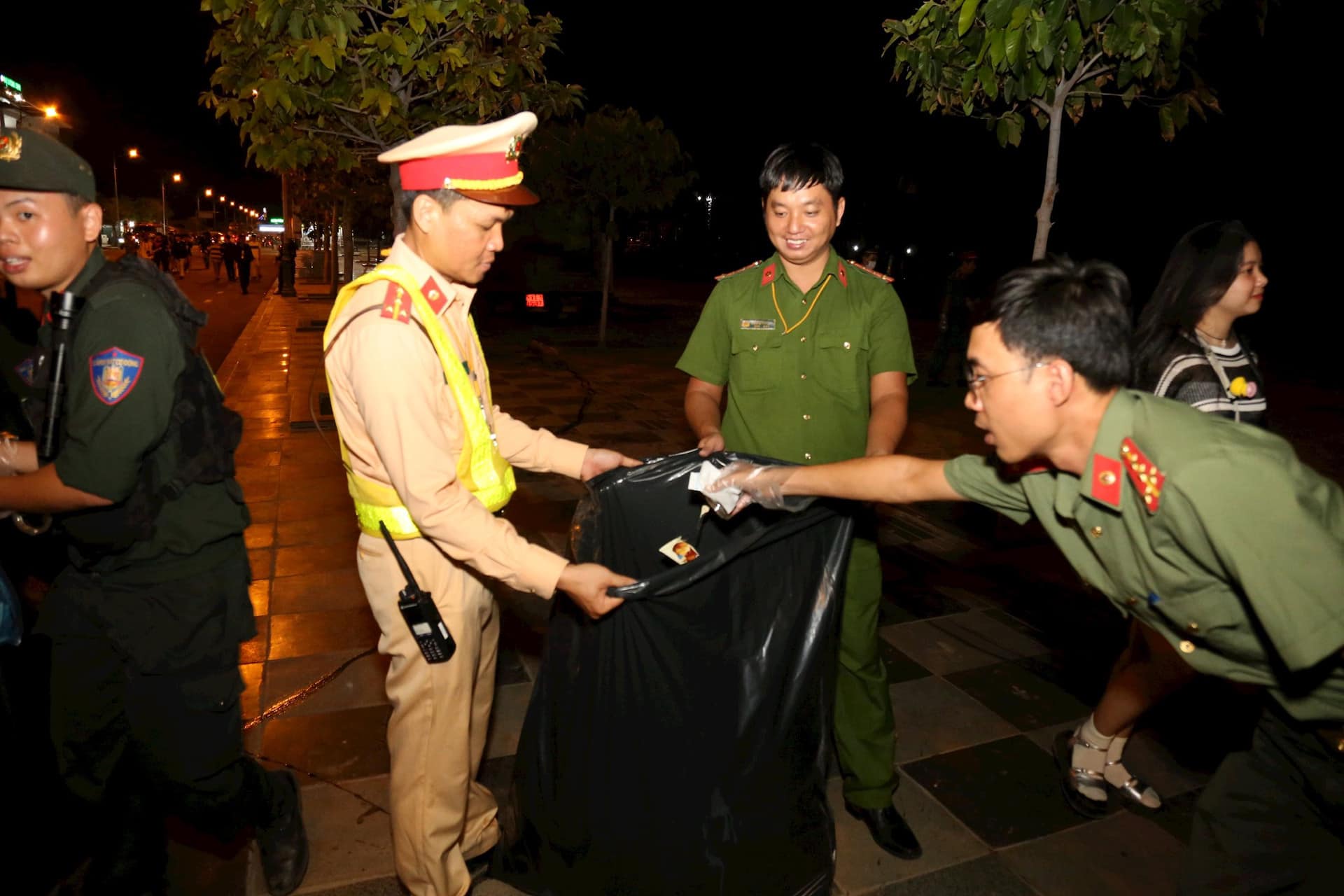 Dân sinh - UBND tỉnh Bình Thuận gửi thư khen cán bộ, chiến sĩ Công an Phan Thiết