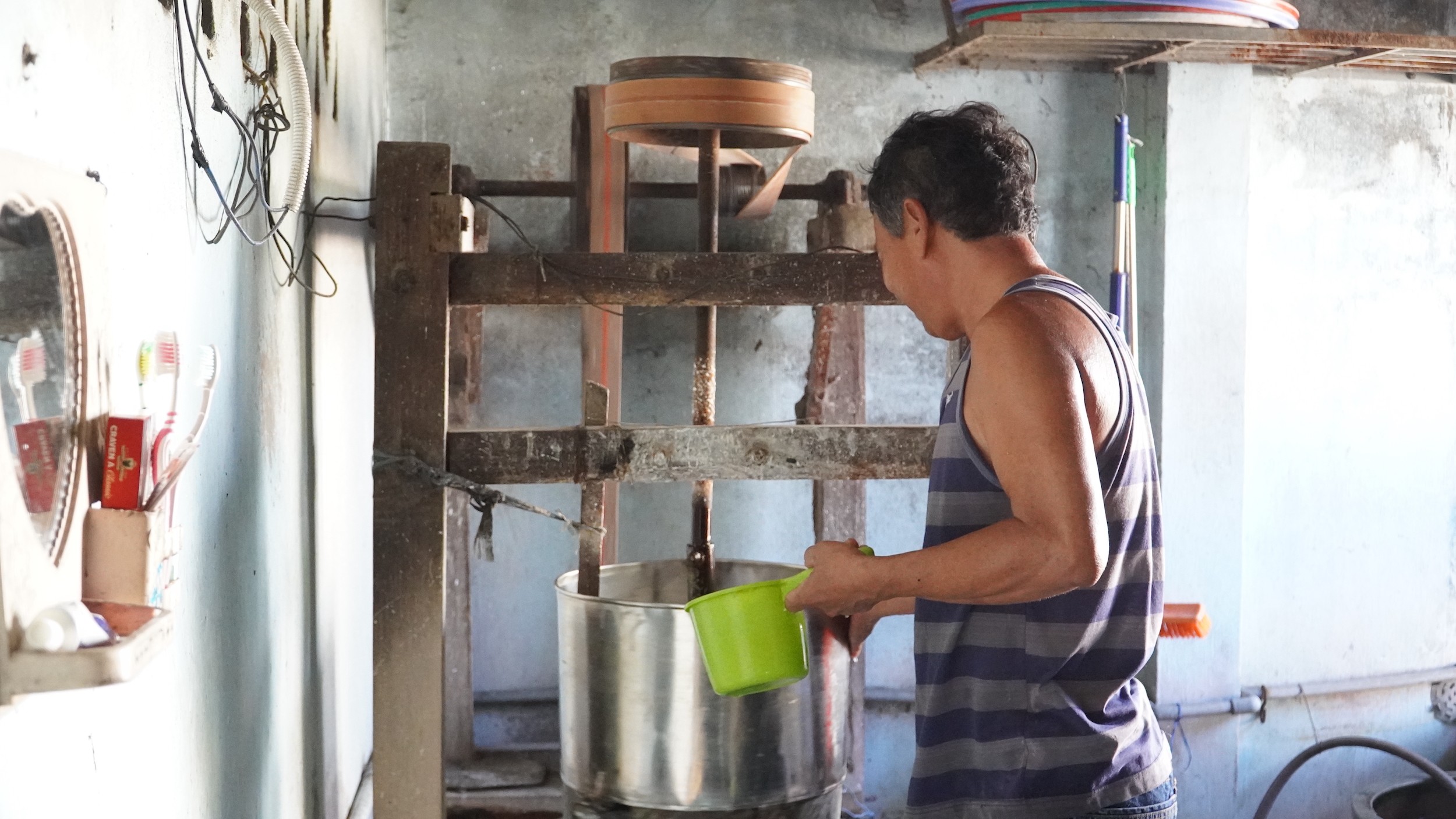 Dân sinh - Bình Thuận: Làng nghề bánh tráng Phú Long tất bật vụ Tết