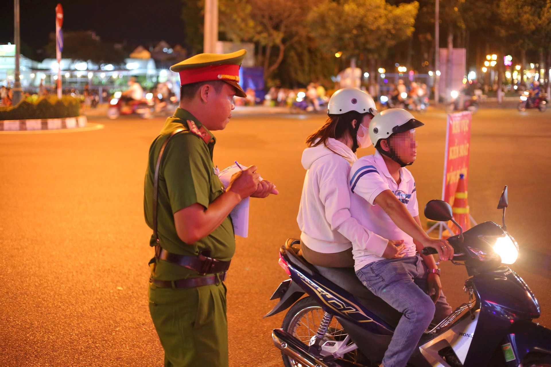 Dân sinh - Bình Thuận: Xử phạt nhiều trường hợp uống rượu, bia trong các ngày Tết