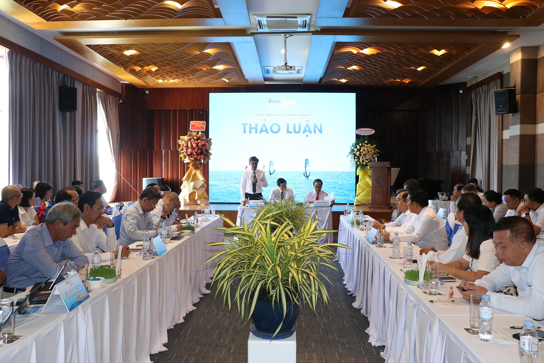 Kinh tế vĩ mô - Du lịch là một trong 3 trụ cột phát triển kinh tế của tỉnh Bình Thuận  (Hình 4).