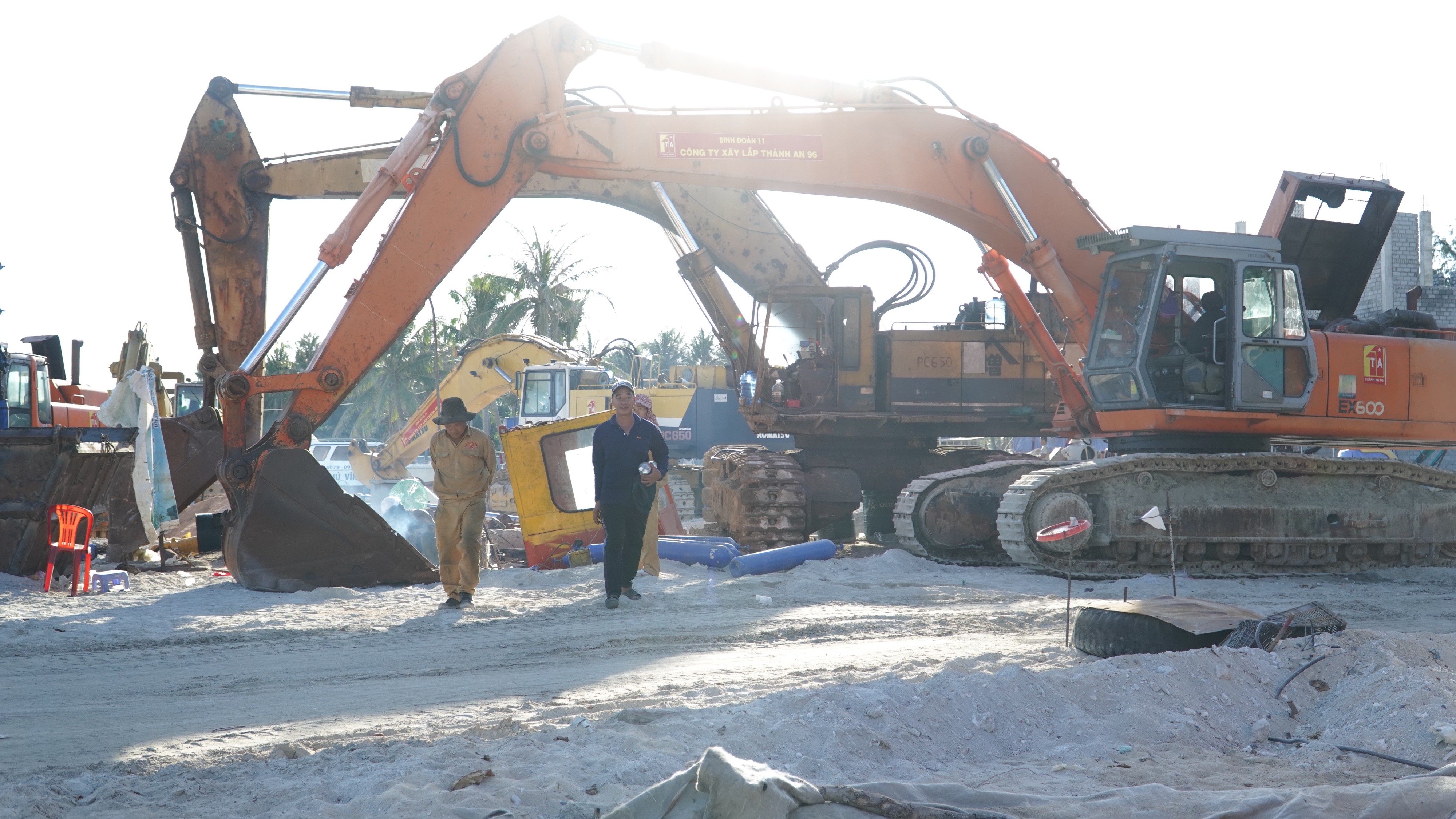 Dân sinh - Khu neo đậu tránh trú bão ở huyện đảo Phú Quý giúp ngư dân vươn khơi (Hình 7).