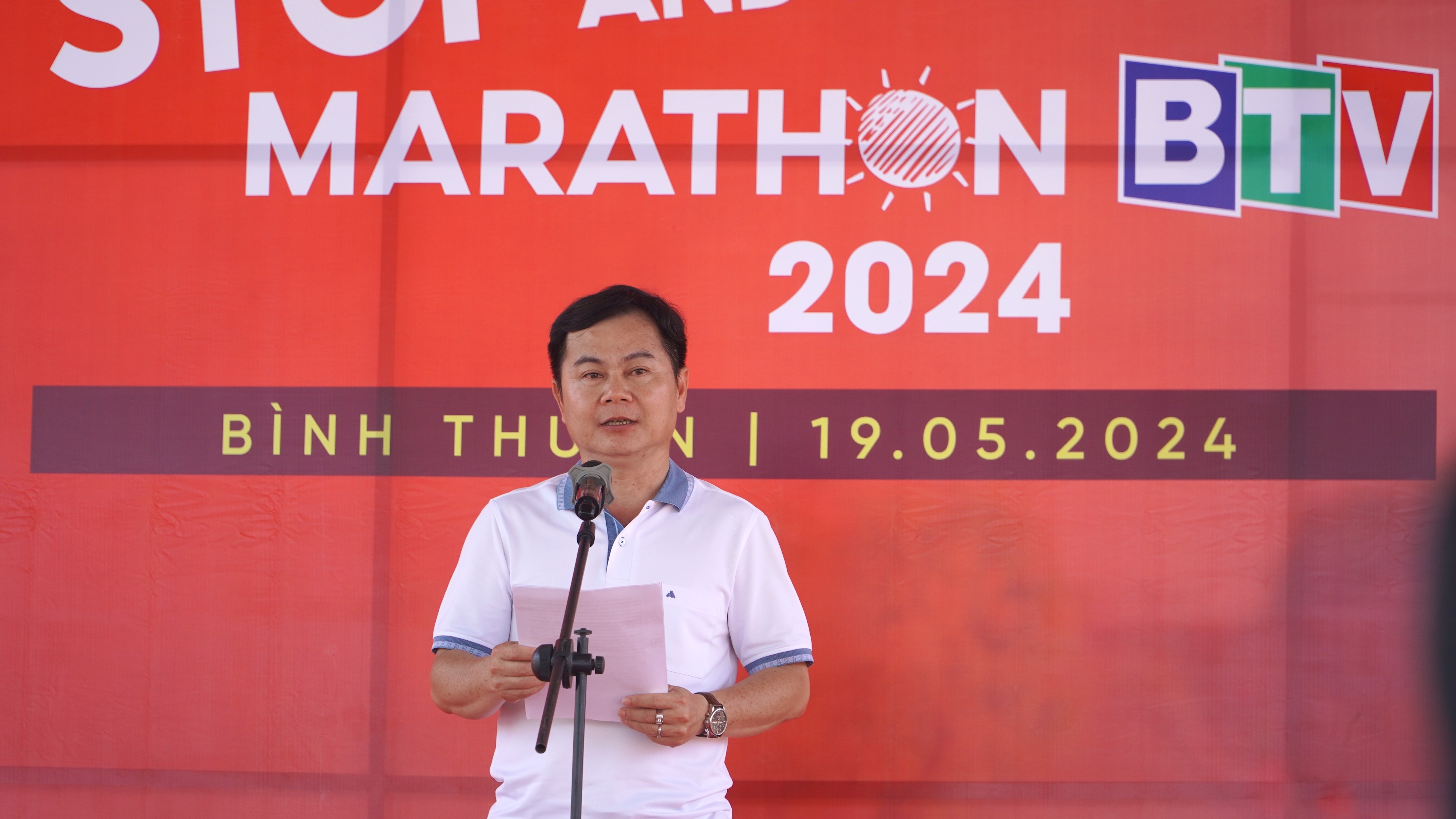 Hậu trường - Hơn 4.500 VĐV tham gia giải marathon trên cung đường đẹp nhất Việt Nam (Hình 2).