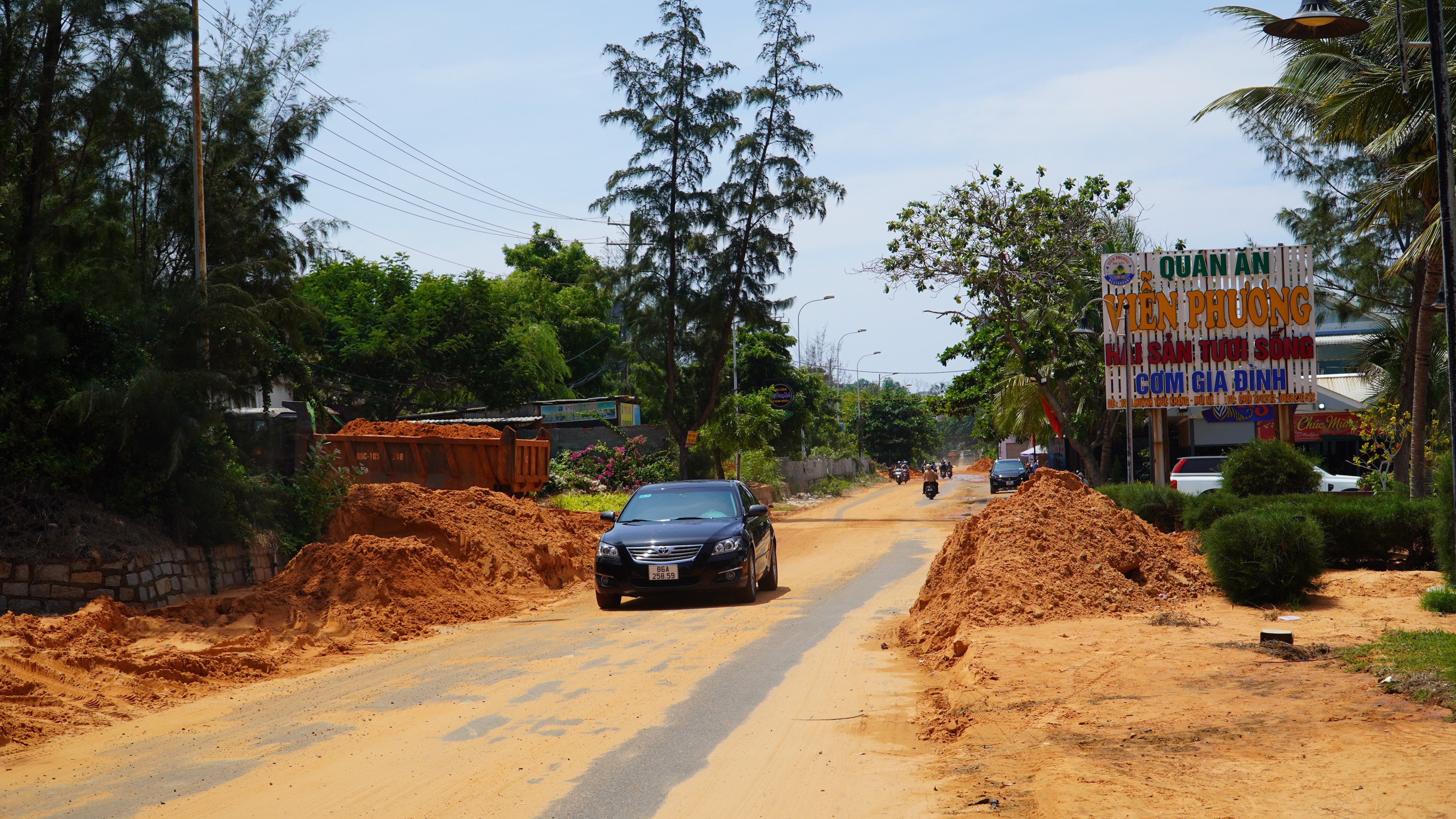 Dân sinh - Vụ sạt lở cát ở Bình Thuận: 'Chưa từng thấy sạt lở như vậy' (Hình 7).