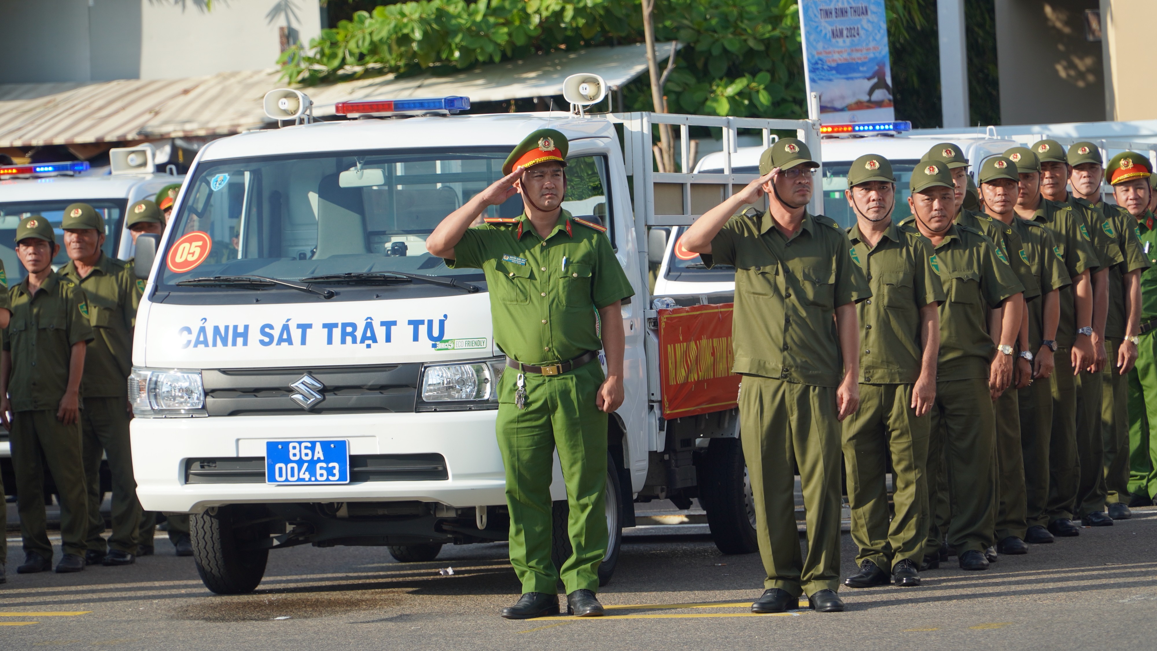 An ninh - Hình sự - Bình Thuận: Ra mắt lực lực lượng bảo vệ ANTT ở cơ sở (Hình 8).