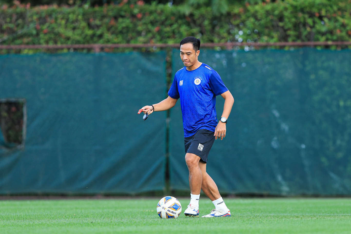 Bóng đá Việt Nam - Thảm bại tại AFC Champions League, Hà Nội FC 'trảm' HLV trưởng