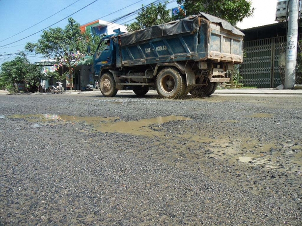 Đà Nẵng: Mạnh tay với các chủ mỏ khai thác khoáng sản gây ô nhiễm