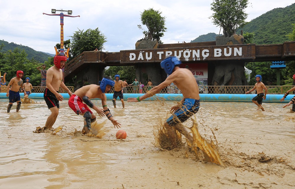 Văn hoá - 'Thiên đường' du lịch Đà Nẵng: Người Trung Quốc, Hàn Quốc làm tour 'chui' (Hình 2).