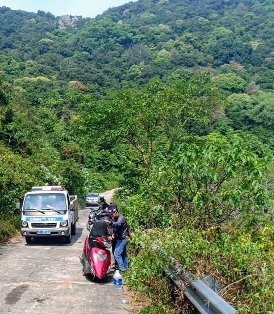 Tin nhanh - Đà Nẵng: Nữ sinh viên tử vong trên đường lên đỉnh Bàn Cờ du lịch