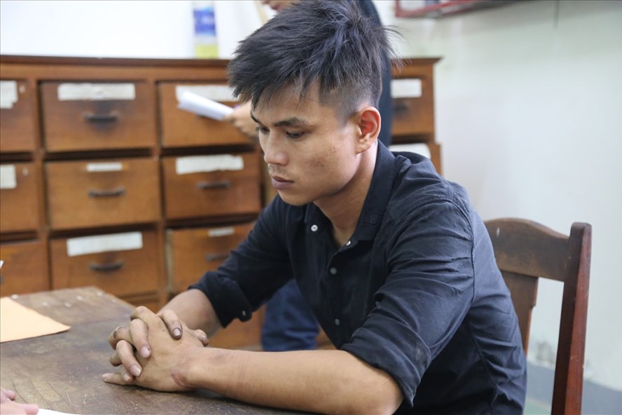 Hồ sơ điều tra - Khởi tố nam thanh niên mang xăng đốt nhà trả thù cũ