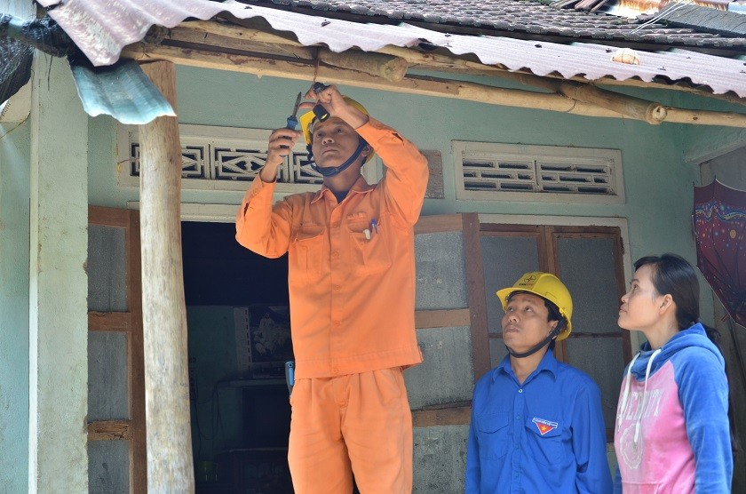 Tin nhanh - Miền Trung – Tây Nguyên: Tuyệt đối không cắt điện dịp lễ, Tết