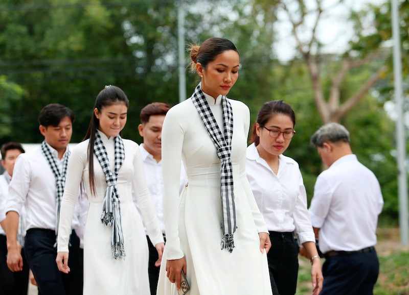 Ngôi sao - Hoa hậu H’hen Niê gửi gắm thông điệp yêu nước đến giới trẻ (Hình 3).