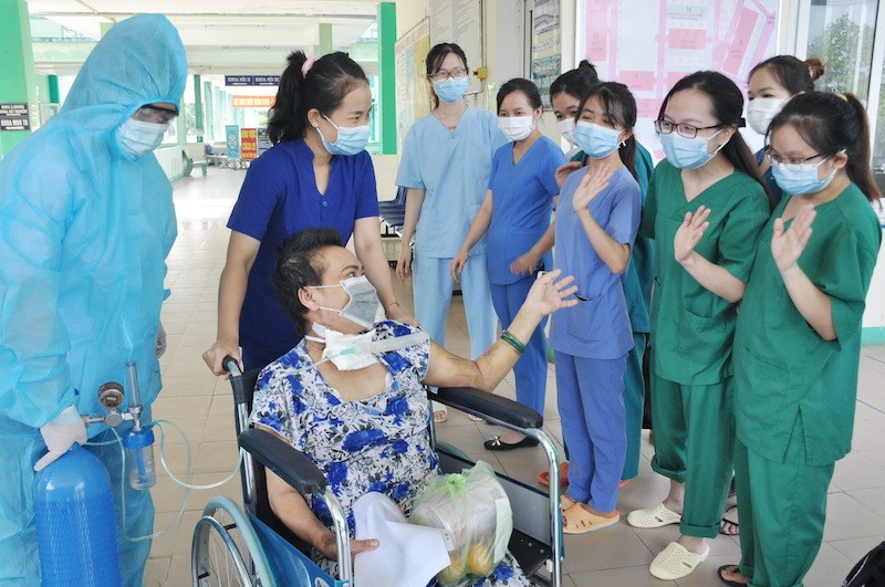 Dân sinh - Bệnh nhân nhiễm Covid-19 điều trị lâu nhất Tp.Đà Nẵng hồi sinh kỳ diệu