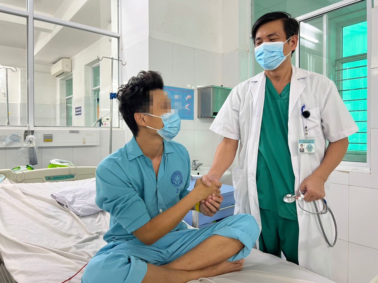 Sức khỏe - Đà Nẵng: Cứu sống bệnh nhân trẻ tuổi ngưng tim nguy kịch