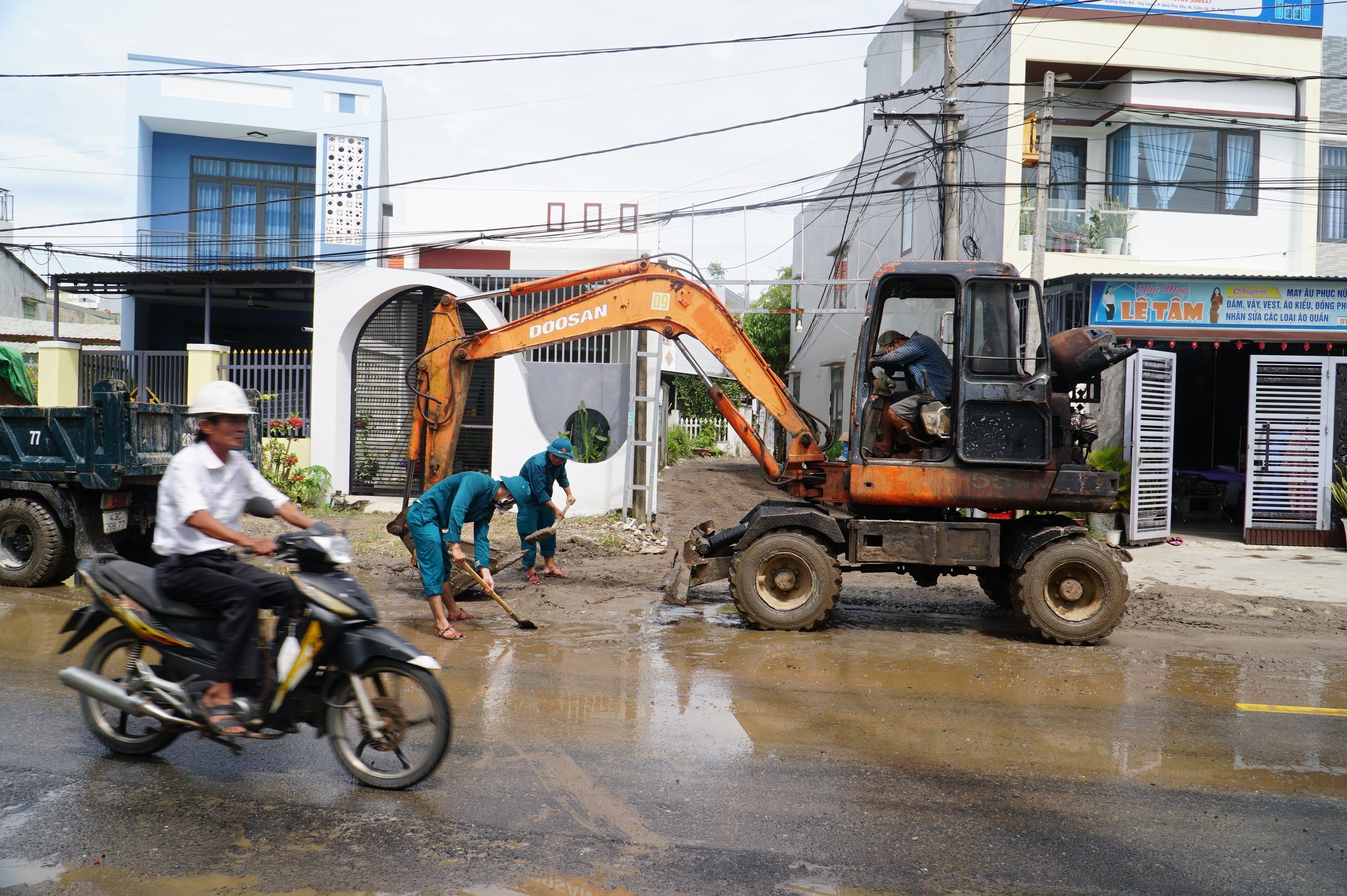 Tiêu dùng & Dư luận - Đà Nẵng: Dân khổ vì Dự án hạ tầng kỹ thuật Cụm công nghiệp Cẩm Lệ  (Hình 7).