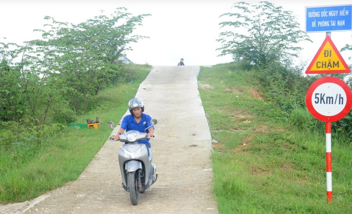 Dân sinh - Quảng Nam: Đề nghị làm rõ trách nhiệm việc cầu xây xong 'nằm chờ' đường dẫn (Hình 2).