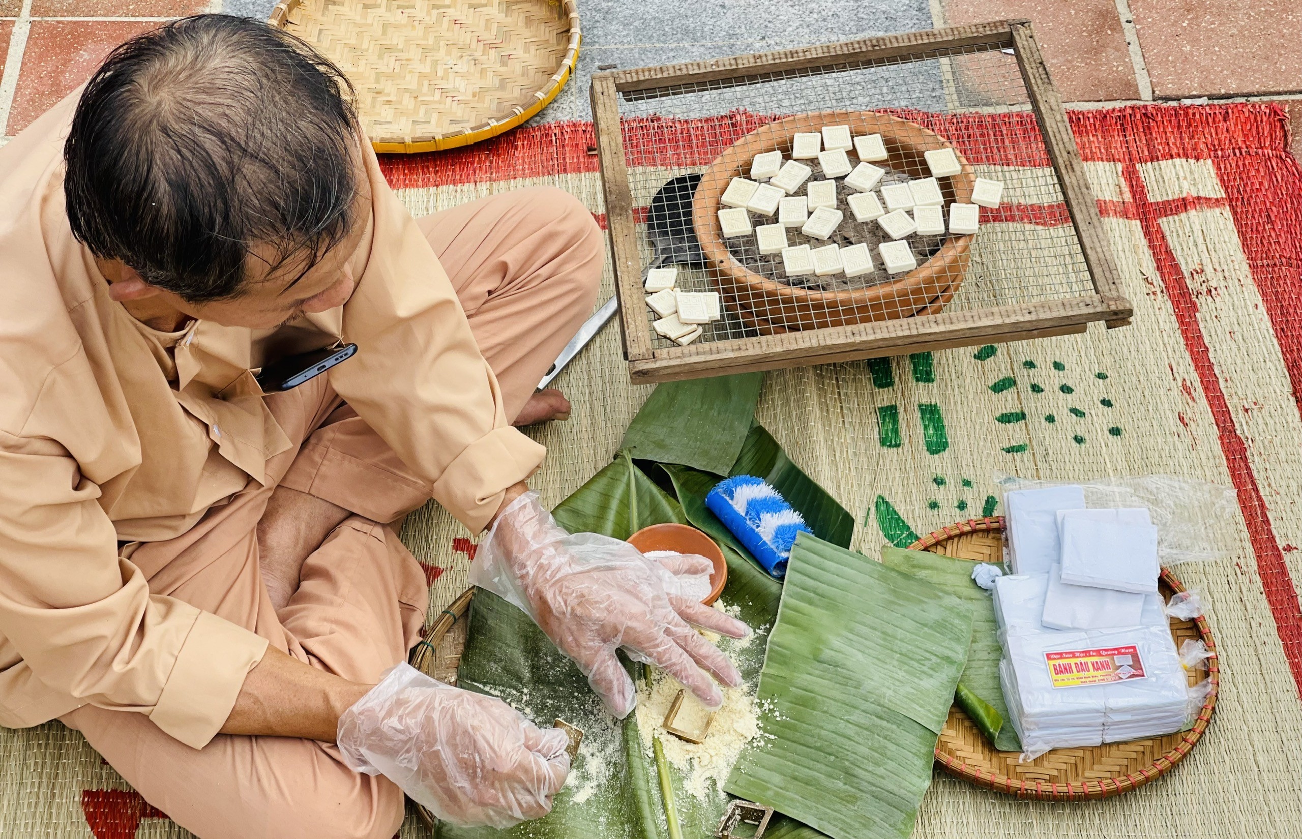 Văn hoá - Đà Nẵng: Du khách thưởng lãm Tết sớm bên bờ biển (Hình 2).