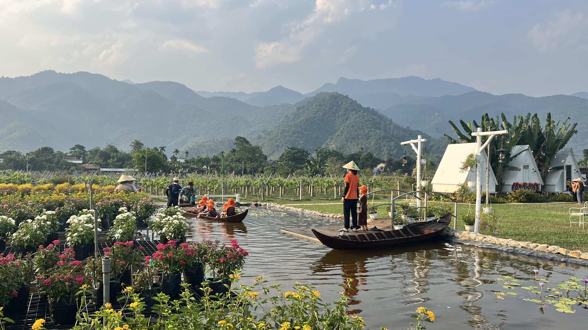 Tiêu dùng & Dư luận - Đà Nẵng nâng tầm du lịch sinh thái cộng đồng