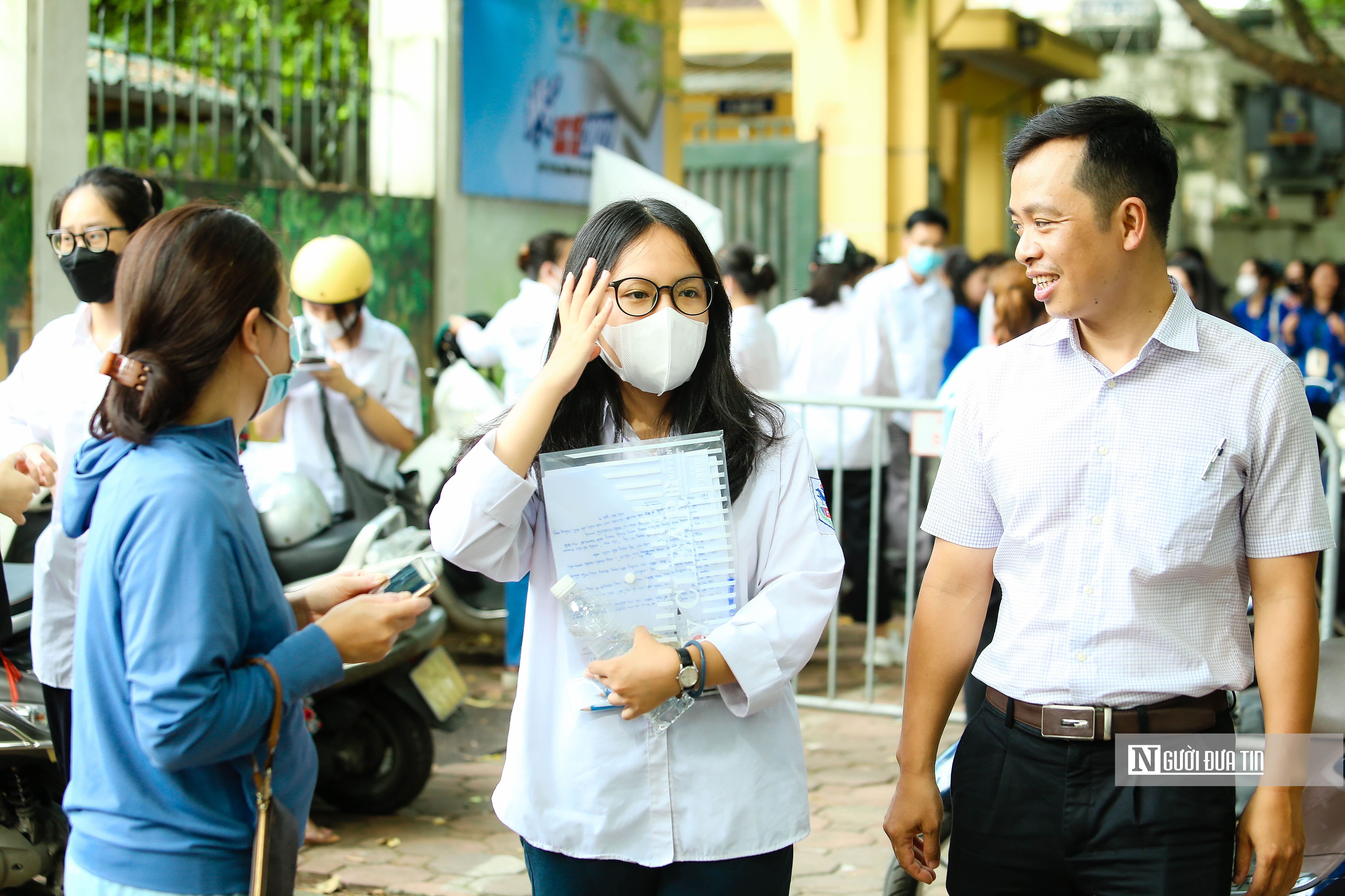 Giáo dục - Hà Nội: Đề thi tiếng Anh dễ có nguy cơ làm tăng điểm chuẩn (Hình 3).